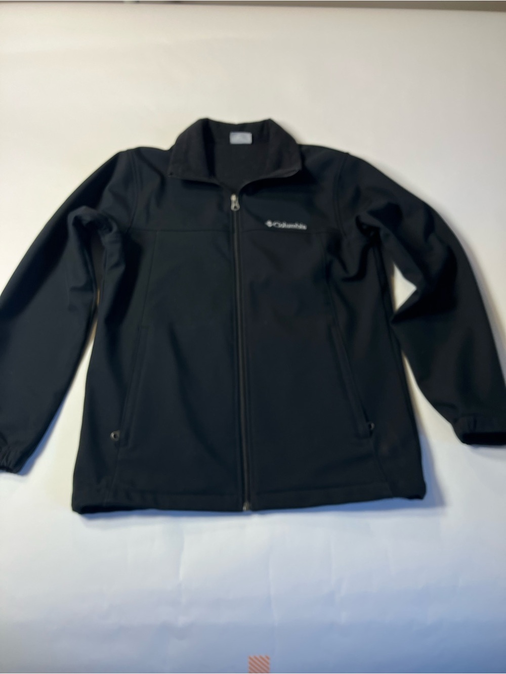 Columbia Black Full-Zip Lightweight Softshell Jacket